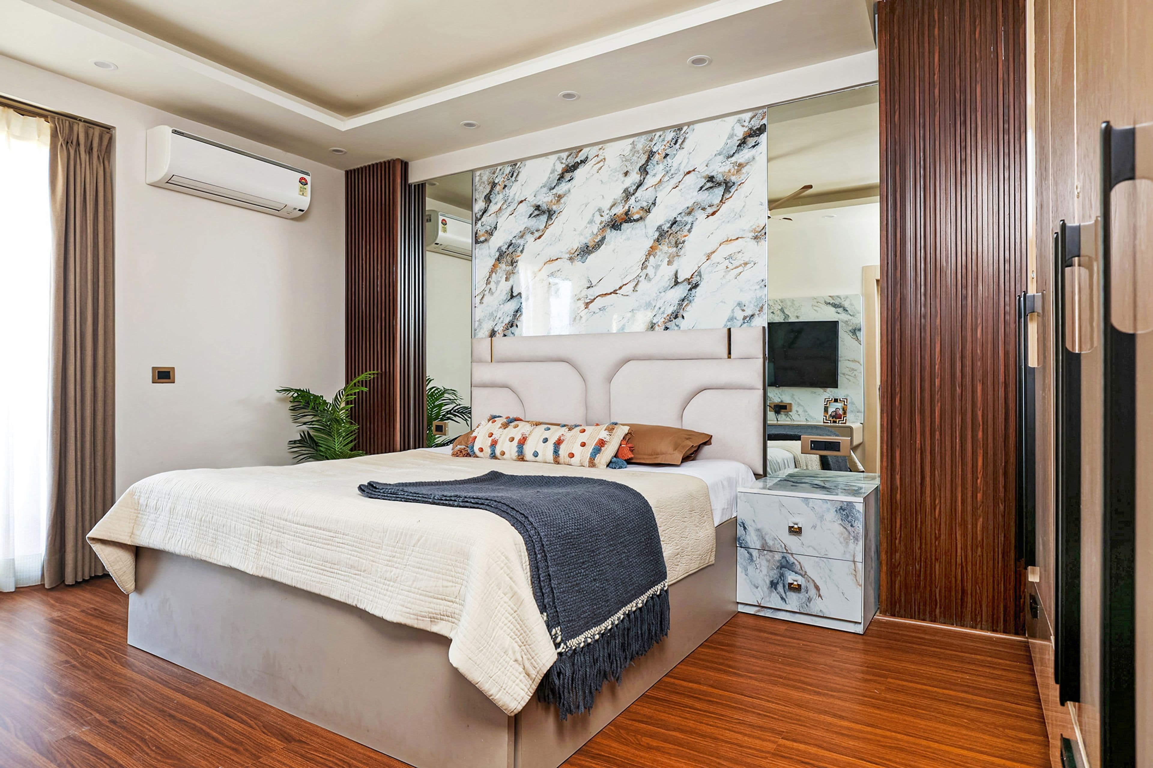 Elegant Master Bedroom - Image 3